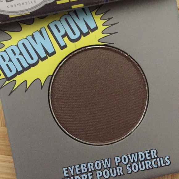 🌈 3 for $15 🌈 Brow Pow eyebrow powder DARK BROWN THE BALM NIB - Picture 4 of 4